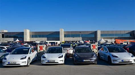 Tesla Schickt Neues Werk In Grünheide An Den Start Aber