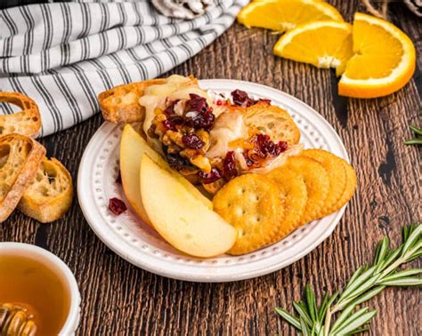 Cranberry Walnut Baked Brie The Chunky Chef