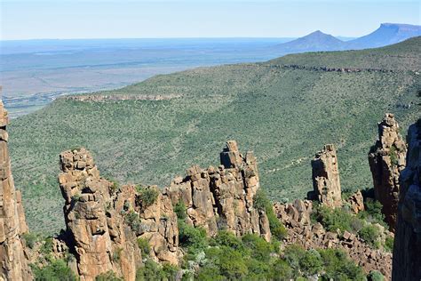 Top 10 Sensational Facts about Valley of Desolation, Graaff-Reinet - Discover Walks Blog