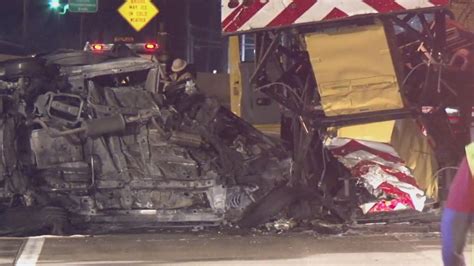 2 Killed When Car Crashes Into Street Cleaner On Beltway 8 North