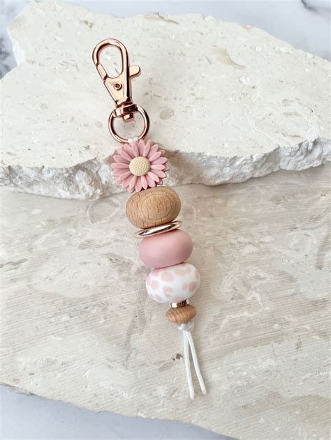 Blush Daisy Keychain Keys Accessories Silicone Beaded Keychain