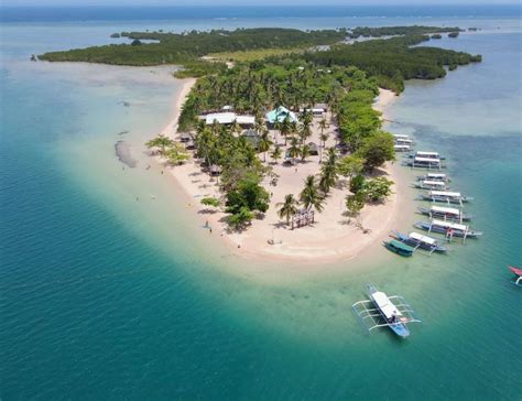 Cowrie Island Crown Hotel Palawan At Harbour Springs