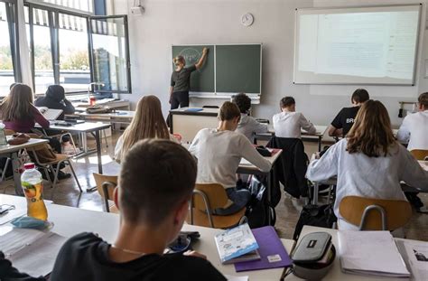 Corona Pandemie In Baden W Rttemberg Sch Ler Aus Insgesamt Klassen