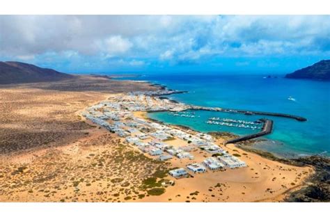 Excursión guiada a La Graciosa Orzola Archipielago Chinijo Caleta