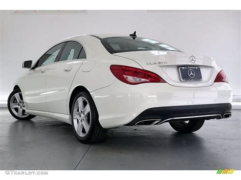 Cirrus White Mercedes Benz Cla Coupe Photo