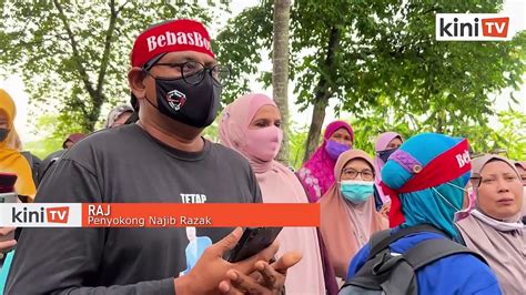 Penyokong Majoriti Ahli Umno Iringi Najib Ke Mahkamah Video