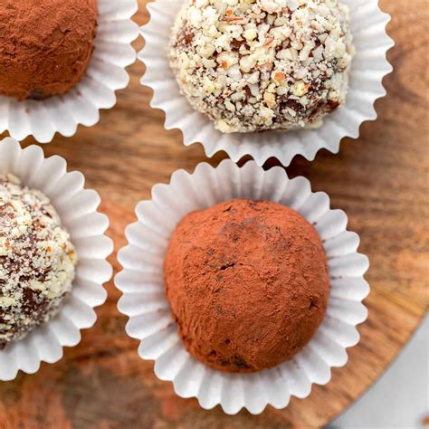 Easy Amaretto Chocolate Truffles Mom On Timeout