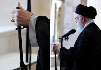 Iran Khamenei E Il Sermone Con Il Fucile Non La Prima Volta Video