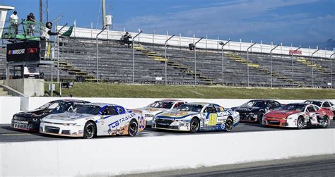 NASCAR publie le calendrier 2021 révisé pour la série Pintys NASCAR