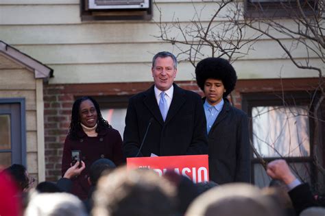 Former New York Mayor De Blasio And Wife Announce Off