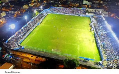 Estádios do Brasil Estádio Ary de Oliveira e Souza Campos RJ