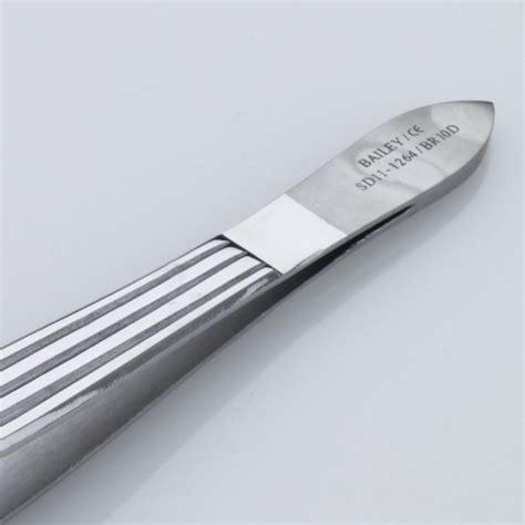 Mcindoe Dissecting Forceps Serrated Cm Bailey Instruments