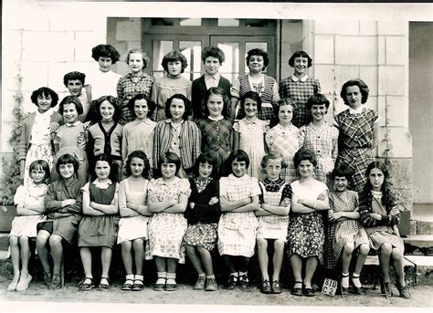 Photo de classe CM1 de 1954 école Des Filles Copains d avant