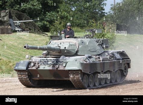 Leopard C2 Main Battle Tank Bovington Stock Photo Alamy