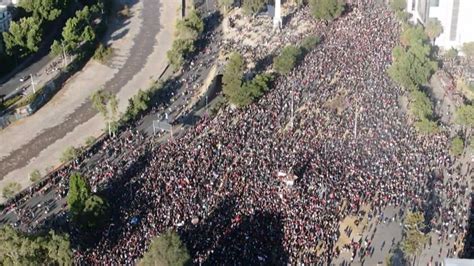 Más de 43 mil personas marcharon este viernes Autoridades entregan