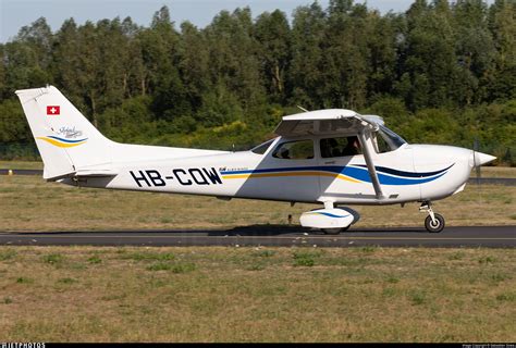 HB CQW Cessna 172S Skyhawk SP Albis Wings Sebastian Sowa JetPhotos