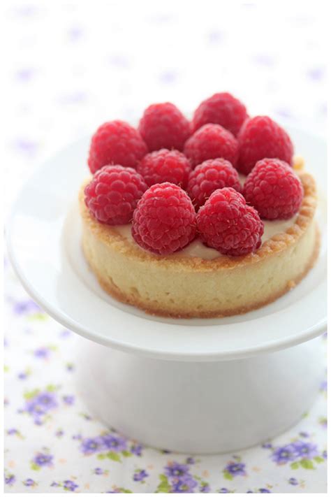 Foodagraphy. By Chelle.: Earl Grey Custard Berries Tart