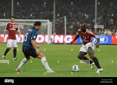 Clarence Seedorf Ac Milan Hi Res Stock Photography And Images Alamy