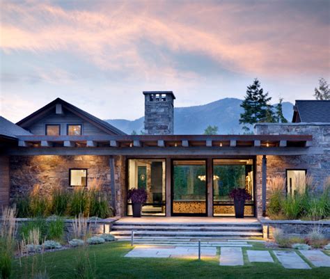 Mountain Modern Home Whitefish Montana Rústico Entrada Otras