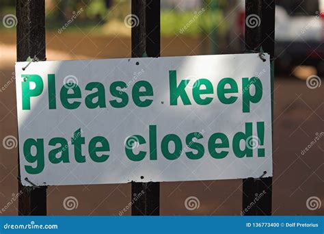 Keep Gate Closed Sign Metal Wire Gate Stock Photo Cartoondealer