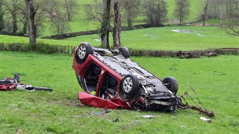 Un accident des vols des dégradations une voiture brûlée Les