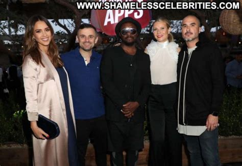 Jessica Alba Celebrity Paparazzi Sea Beautiful Posing Hot Famous And Uncensored