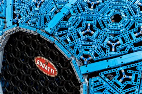 Lego's life-size Bugatti Chiron scoots silently at 18 mph - CNET