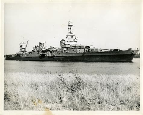 [3150 x 2540]USS Augusta (CA-31) in the Cape Cod Canal, June 17, 1941 ...