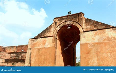 Entrance Arch Of The Ancient Brihadisvara Temple In Thanjavur India