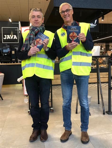 LC Leuven Erasmus Deelde Voedselbankbonnen Uit Aan De Delhaize In Wezemaal