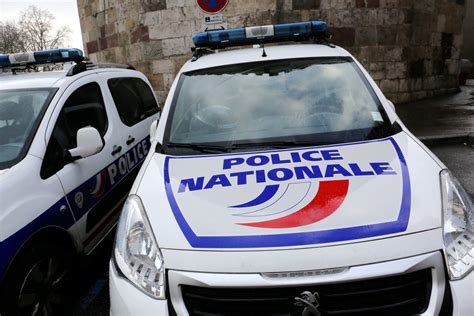 Val De Marne Un Commandant De Police Sest Suicidé