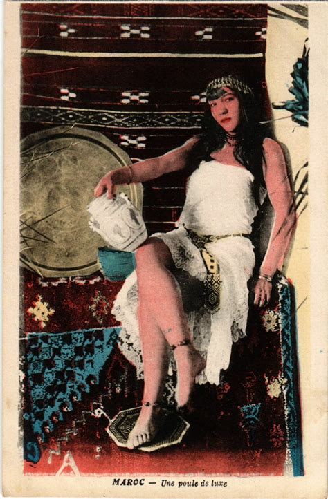 PC CPA Ethnic Nude Female Maroc UNE Poule DE Luxe Vintage Postcard