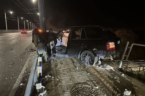 Skaudus Eismo Vykis Kaune Neblaivios Moters Vairuojamas Automobilis