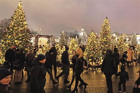 Cuál es el significado del árbol de Navidad y por qué se arma el 8 de