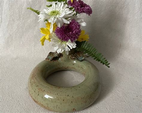 Doughnut Bud Vase Bluesbrowns Etsy