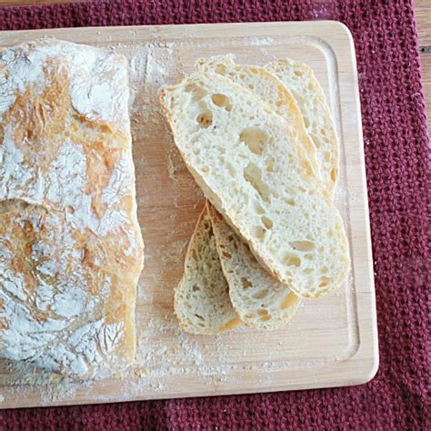 7 Easy Thanksgiving Bread Recipes Best Ideas For Rolls Loaves And More Parade