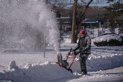 New Yorkers Break Out Into A Huge Snowball Fight In Washington Square