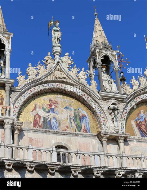 Details of the mosaics in the facade of Basilica of Saint Mark in ...