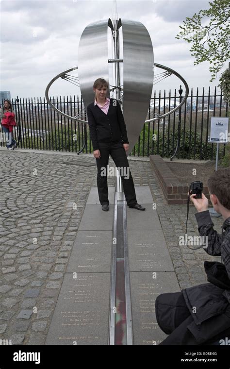 Tourists at the Prime meridian Royal Observatory, Greenwich, London ...