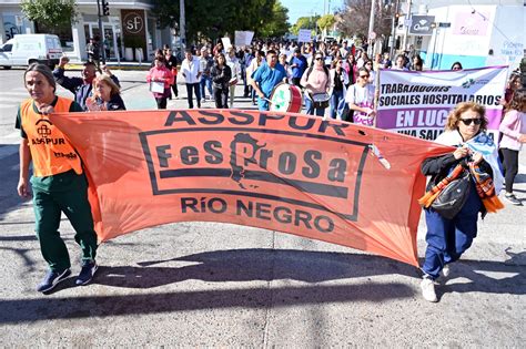 Salud Pública en crisis Las provincias en pie de lucha contra el