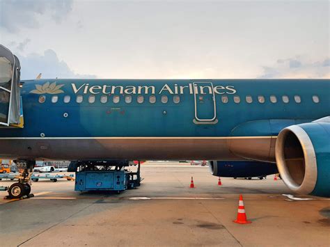 Flight Review Vietnam Airlines Ho Chi Minh City To Cam Ranh Nha Trang