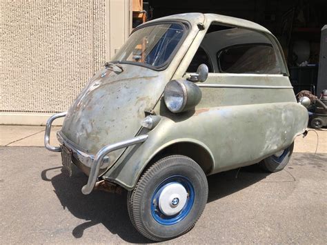 Bubble Car: 1957 BMW Isetta 300 | Barn Finds