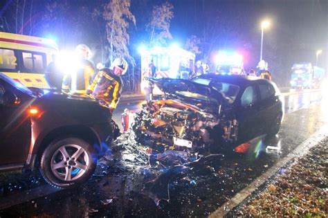 Hoyte Nachrichtenportal F R Hoyerswerda Vier Menschen Bei Unfall