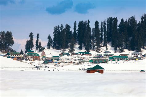 Kashmir records a full house this winter season | Times of India Travel