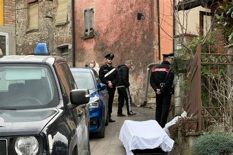 Anziano Trovato Morto In Casa Arrestata La Badante Nomi