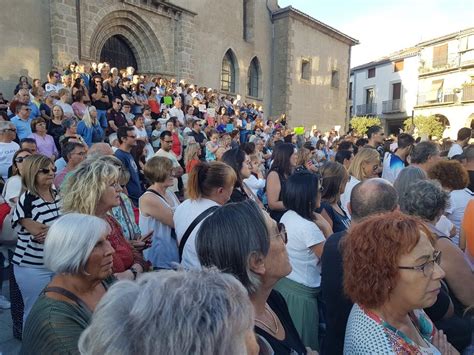 Vecinos de Béjar y de la capital salmantina se concentran a las puertas