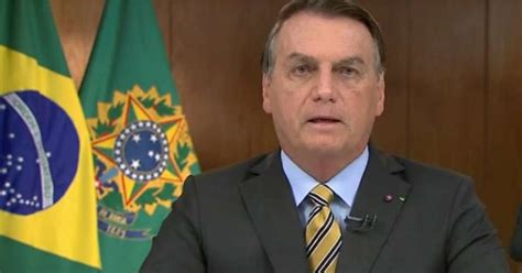 Sob Press O De Cpi Bolsonaro Fala Em Vacinar Brasileiros At O Fim Do