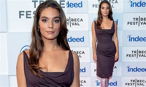 Neighbours Caitlin Stasey Shows Off Her Curves In Purple Gown At