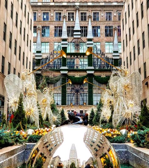 Rockefeller Plaza by @NeiasNMore