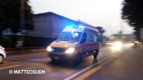 Ambulanza SUEM 118 Treviso LED Double Siren 34 Italian